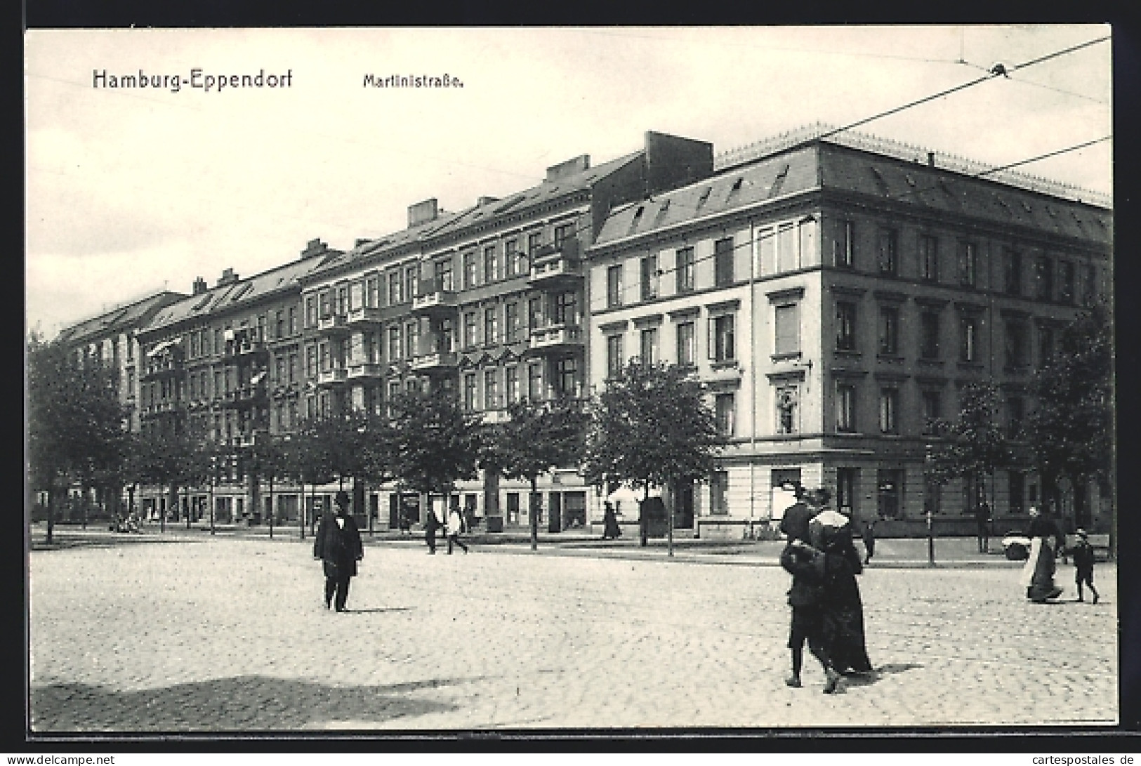 AK Hamburg-Eppendorf, Teilansicht Der Martinistrasse Mit Passanten  - Eppendorf