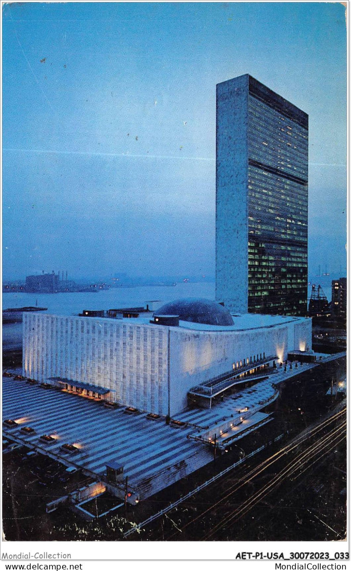 AETP1-USA-0018 - NEW YORK CITY - United Nations Building - East River In Bacground - Andere Monumenten & Gebouwen