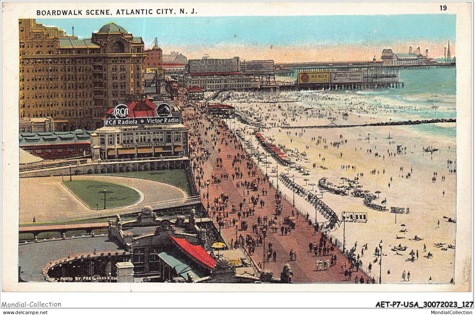 AETP7-USA-0586 - ATLANTIC CITY - N J - Boardwalk Scene - Atlantic City