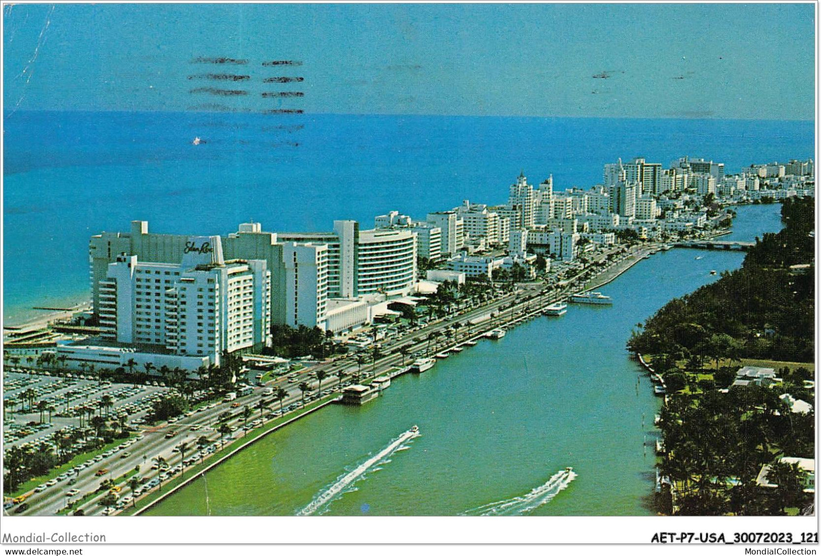 AETP7-USA-0583 - MIAMI BEACH - FLORIDA - Fabulous Hotels Situated Between Indian Creek And The Atlantic Ocean - Miami Beach