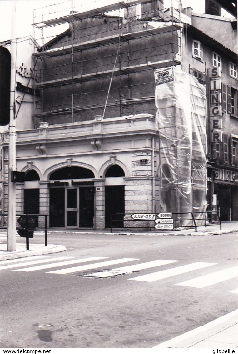 Photo Originale - 69 - Rhone - VILLEFRANCHE Sur SAONE - Gare Du Chemin De Fer Du Beaujolais - Rue Victor Hugo  - Trenes