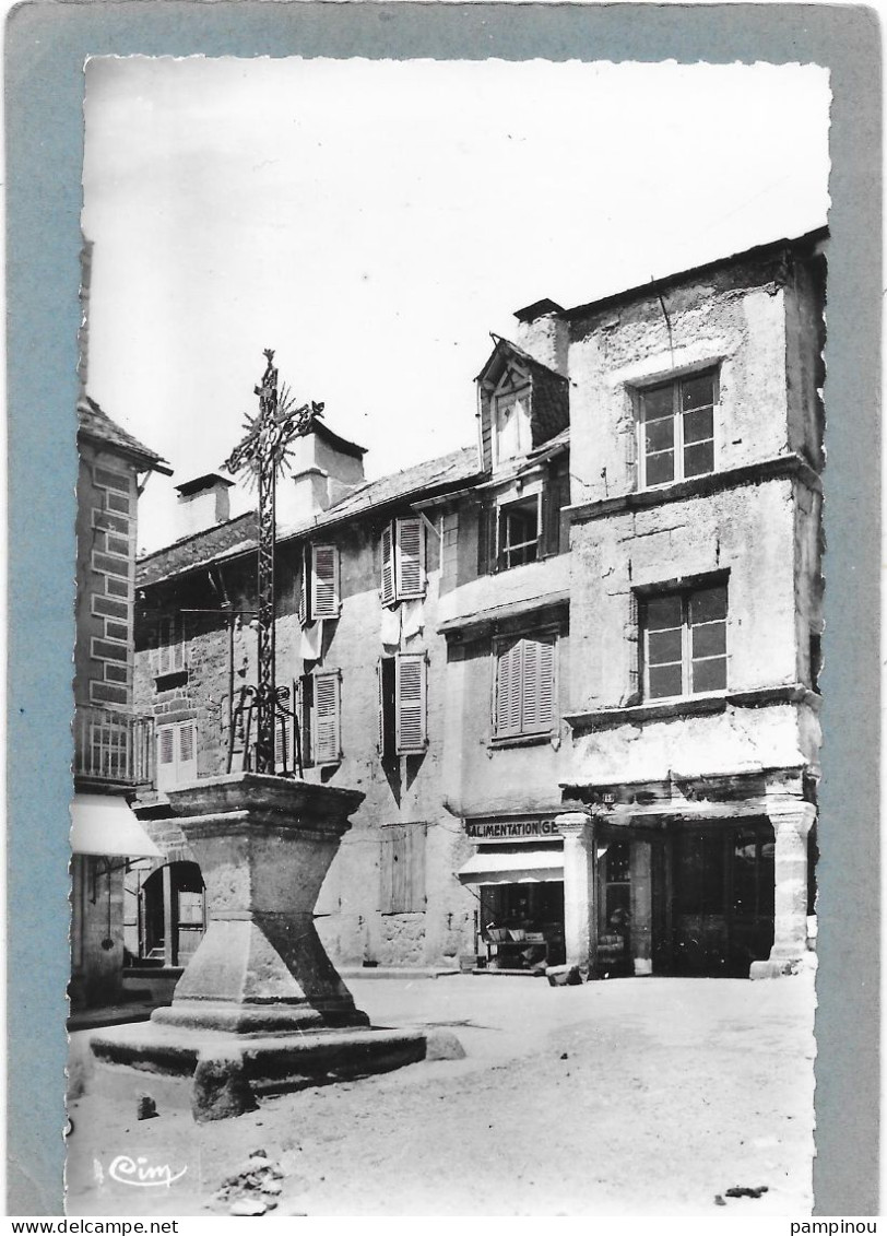 48 - SAINT CHELY D'APCHER - Place Du Marché - Semi Moderne PF - Saint Chely D'Apcher