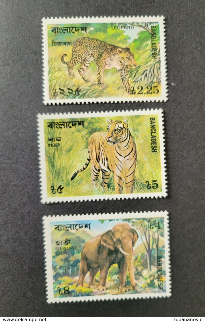 Bangladesh 1977 Animals - Big Cats (cats Of Prey)