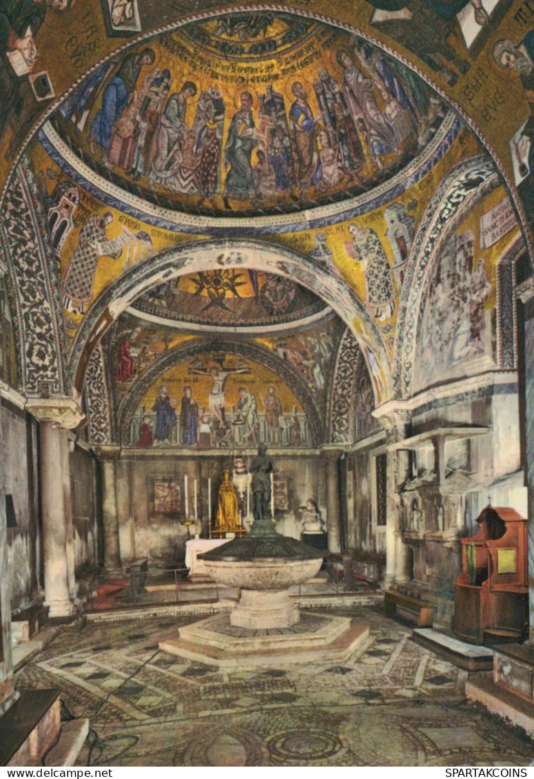 CHURCH Christianity Religion Vintage Postcard CPSM #PBQ248.A - Churches & Convents