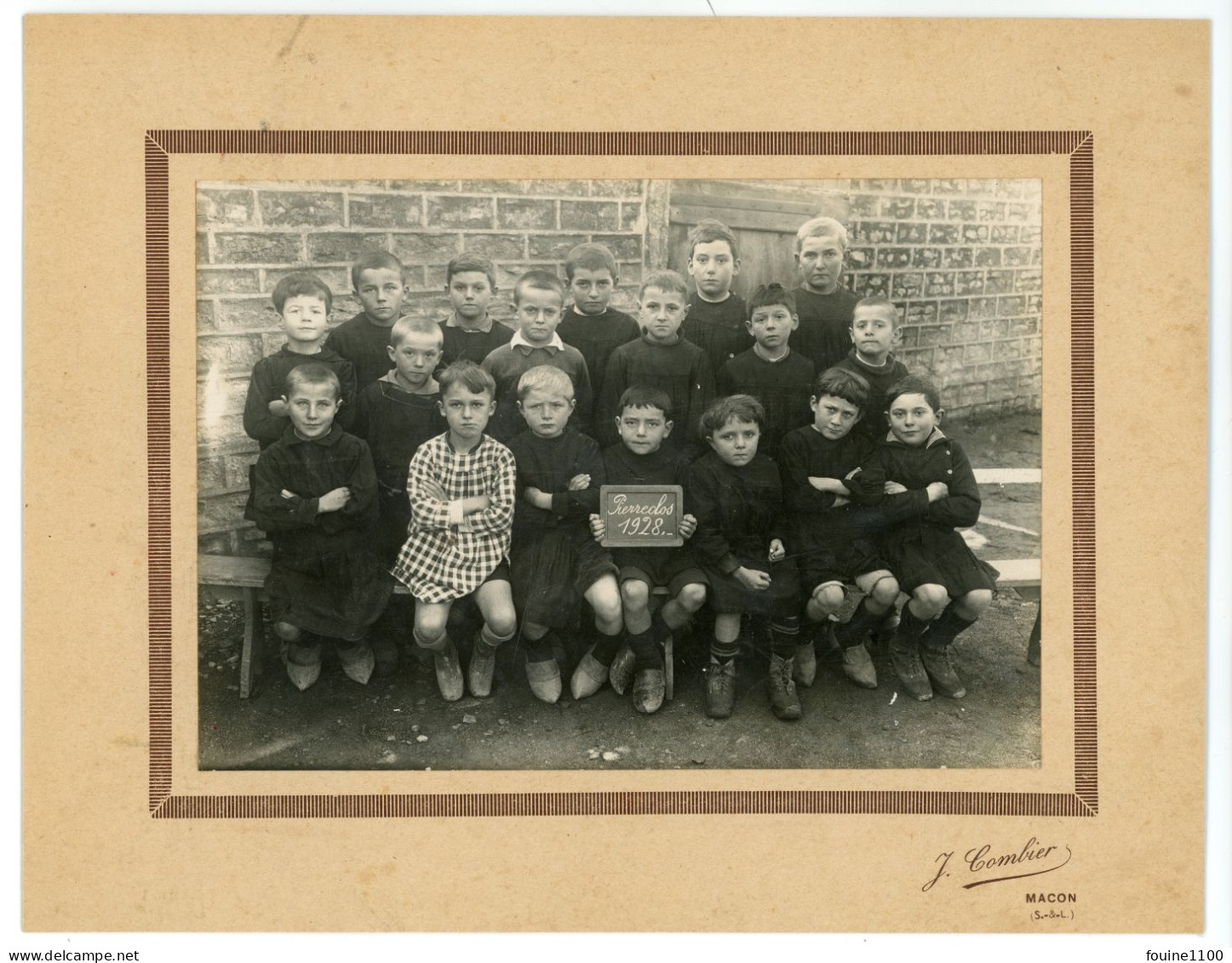 PHOTO De Classe D'école Année 1928 à PIERRECLOS 71 SAONE ET LOIRE - Places
