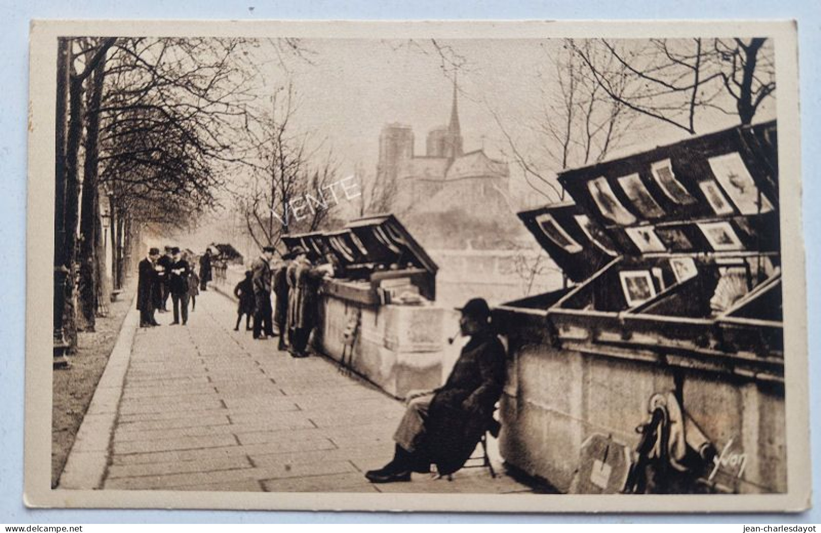 Carte Postale PARIS : Les Bouquinistes Quai Tournelle - El Sena Y Sus Bordes
