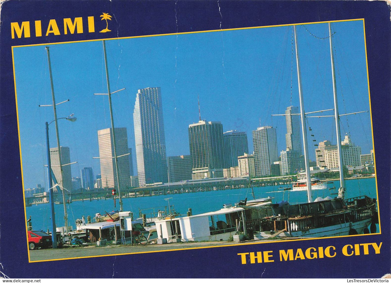 ETATS-UNIS - Miami Skyline Along Biscayne Bay - Showing The Hotel Intep Continental - Carte Postale - Miami