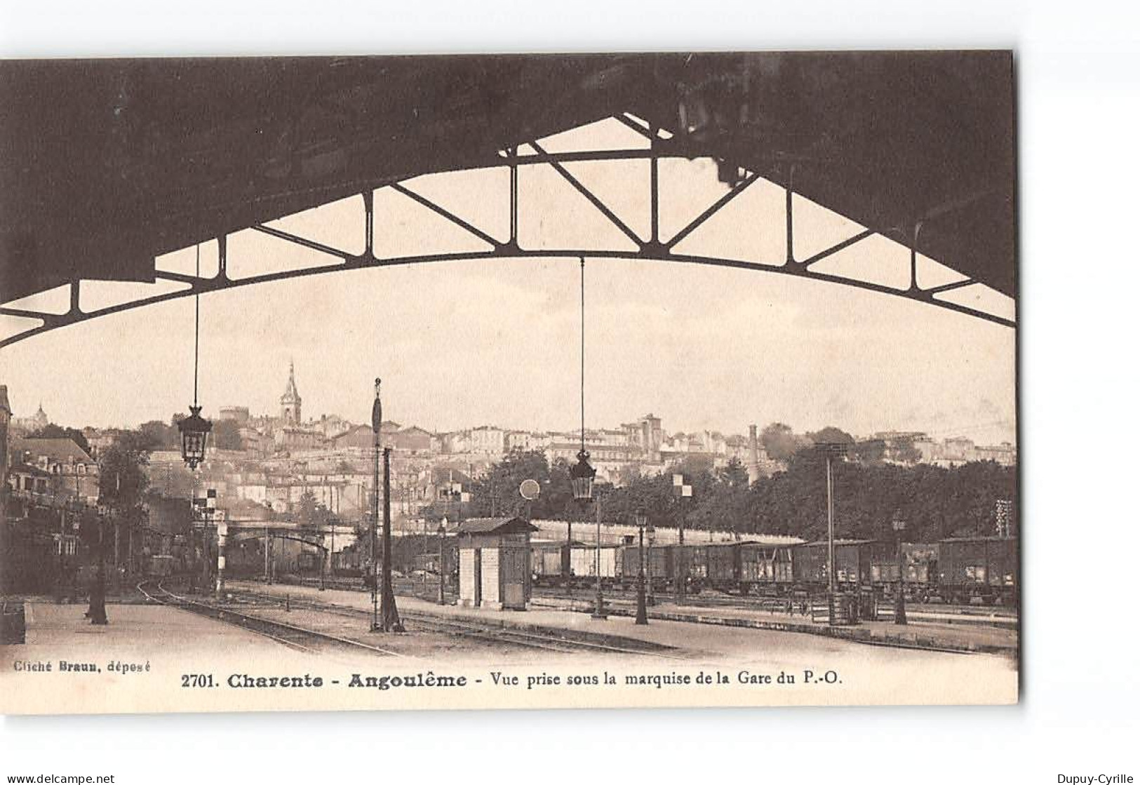 ANGOULEME - Vue Prise Sous La Marquise De La Gare Du PO - Très Bon état - Angouleme