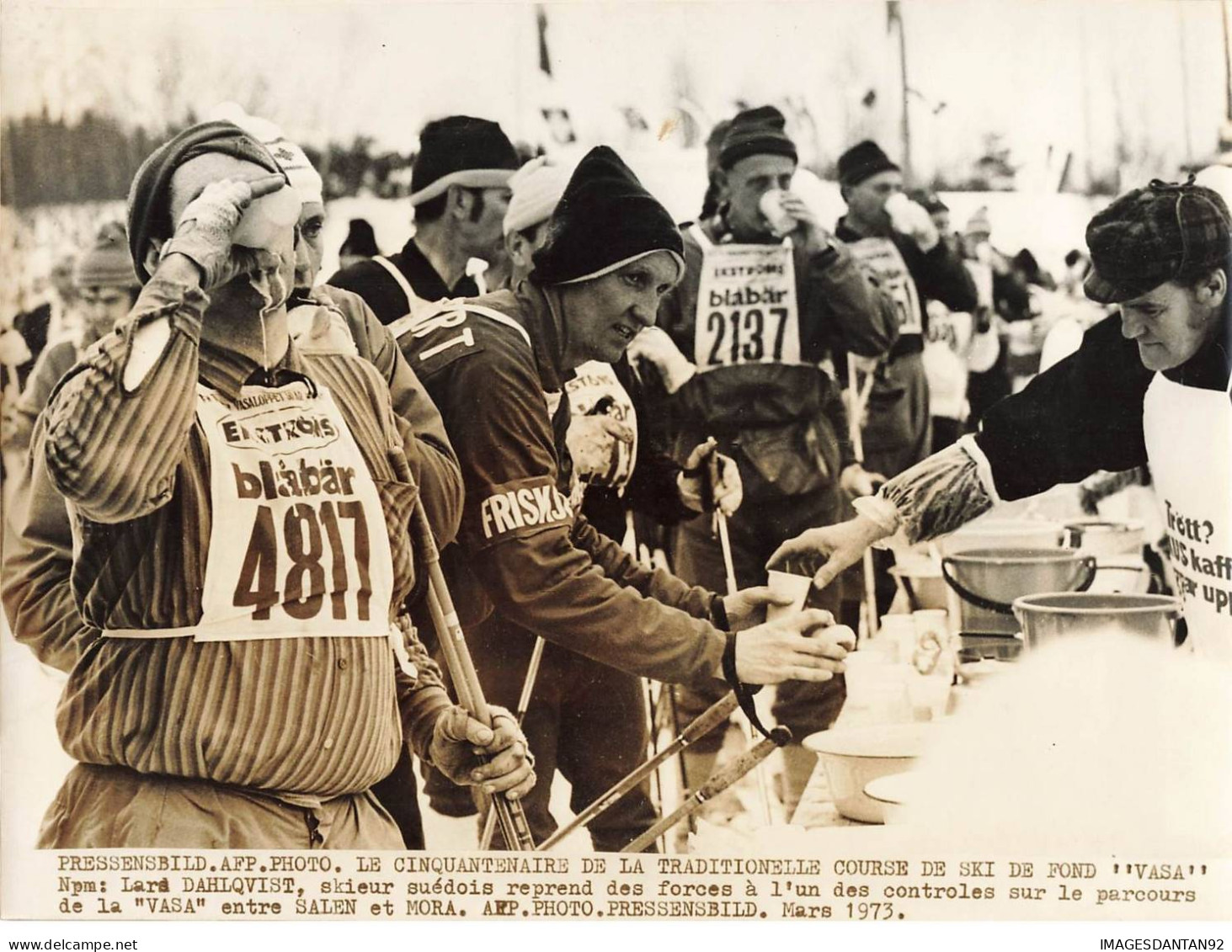 SUEDE #PPMK1298 PHOTO LARA DAHLQVIST SKIEUR SUEDOIS REPREND DES FORCES SUR LE PARCOURS DE LA VASA MARS 1973 - Sports