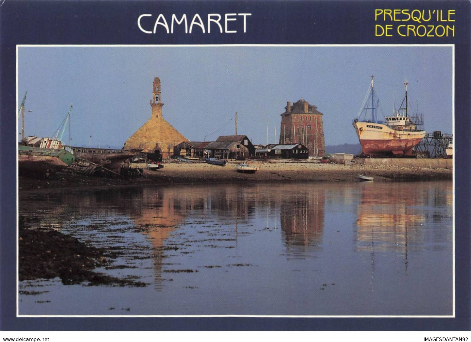 29 CAMARET SUR MER AA#DC560 LA CHAPELLE DE ROCAMADOUR ET LE CHATEAU VAUBAN BATEAUX DE PECHE - Camaret-sur-Mer