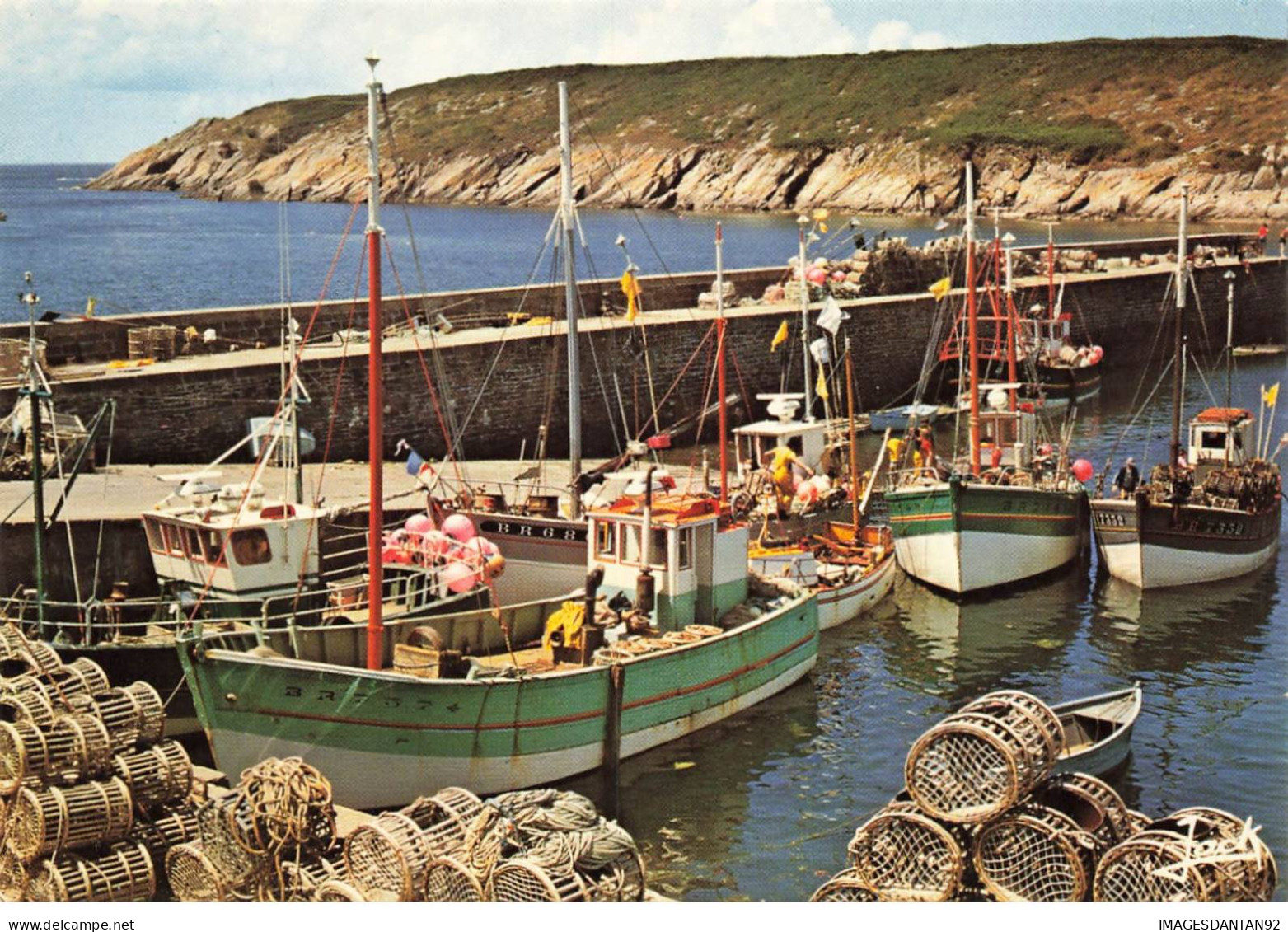 29 LE CONQUET AA#DC621 BATEAUX DE PECHE SUR LE PETIT PORT DE PECHE - Le Conquet