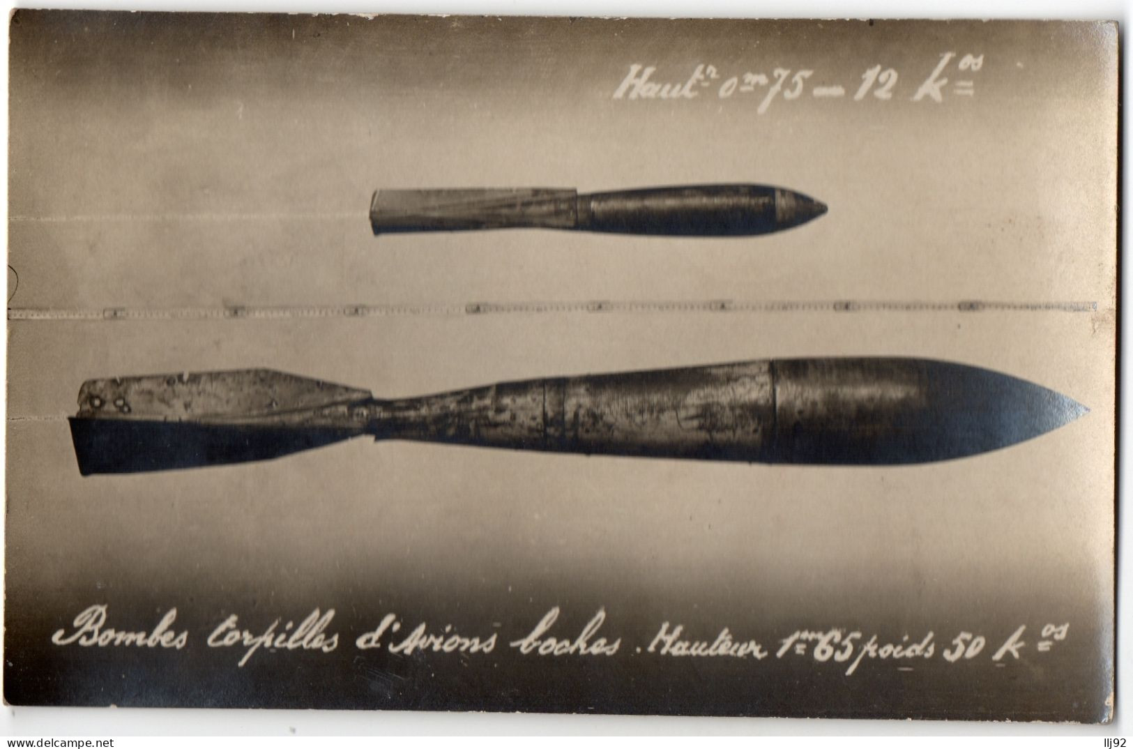 CPh Militaria - Bombes Torpilles D'avions  Boches De 12 Et 50 Kilos - Equipment