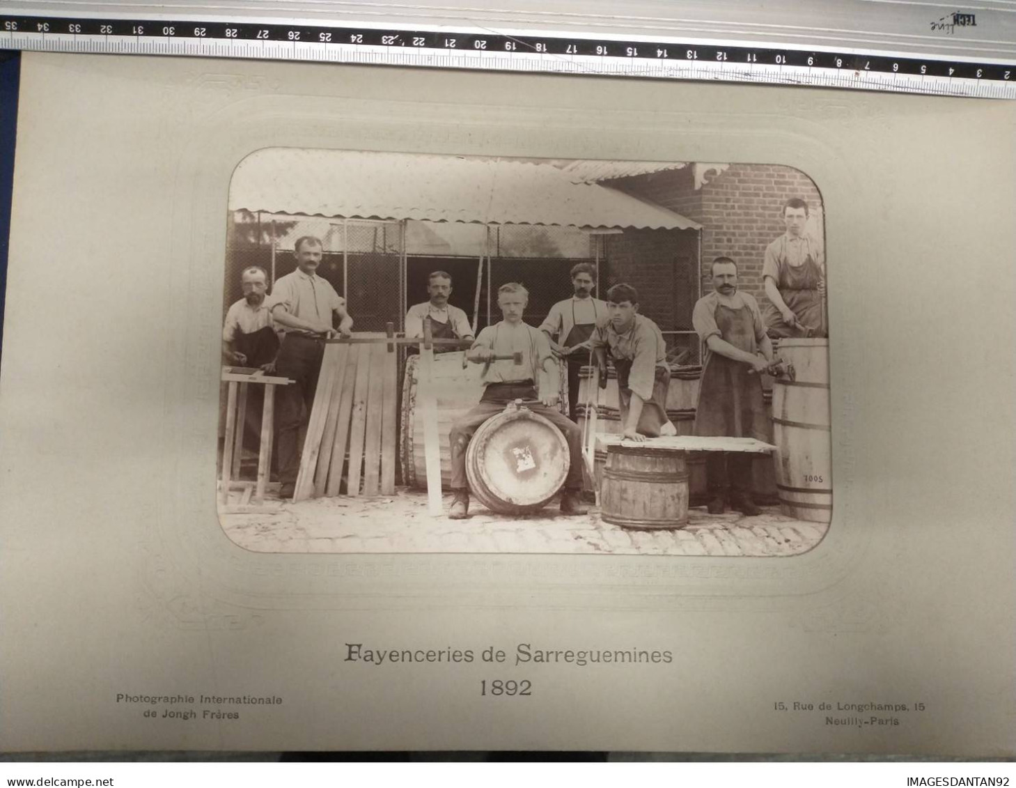 PHOTOGRAPHIE 57 SARREGUEMINES LES FAYENCERIES ANNEE 1892 TONNELIERS METIER INDUSTRIE - Old (before 1900)