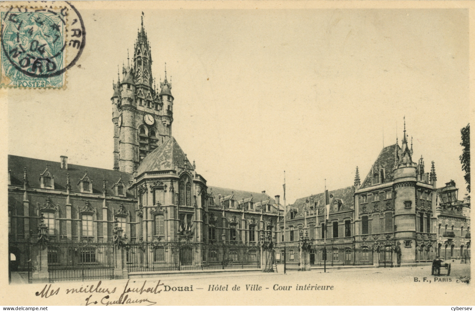DOUAI - Hôtel De Ville - Cour Intérieure - Douai