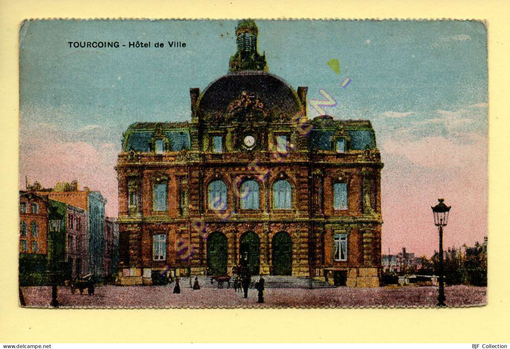 59. TOURCOING - Hôtel De Ville (animée) (voir Scan Recto/verso) - Tourcoing