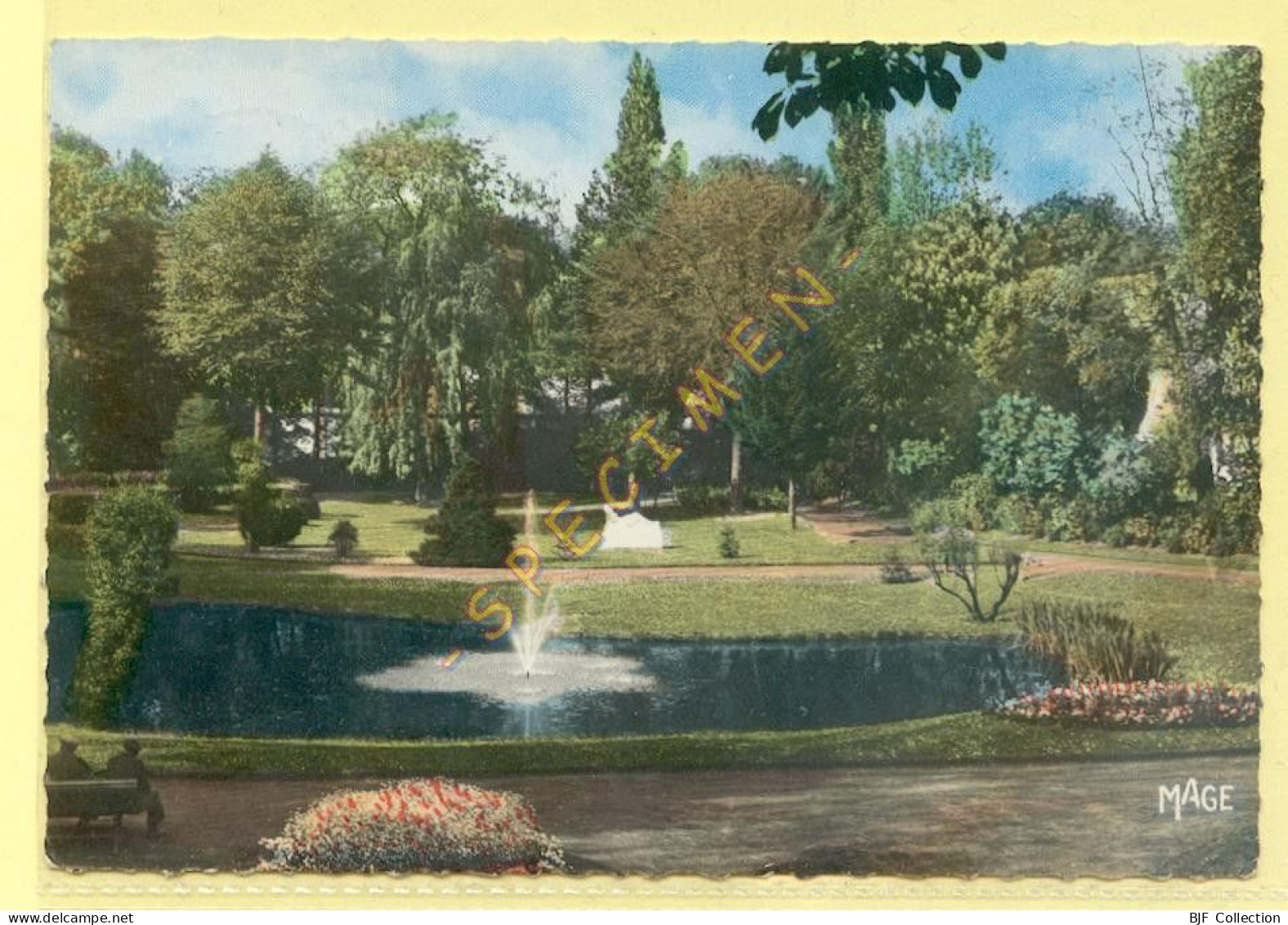 59. LE CATEAU - Les Jardins (animée) (jet D'eau) CPSM - Le Cateau