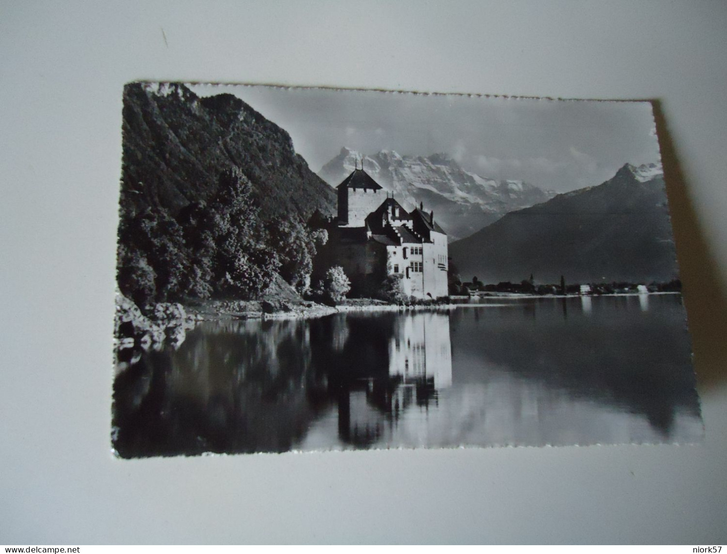 SWITZERLAND   POSTCARDS  1950 LAC LEMAN  CHATEAU  LETTRES WITH STAMPS   MORE  PURHASES 10% DISCOUNT - Autres & Non Classés