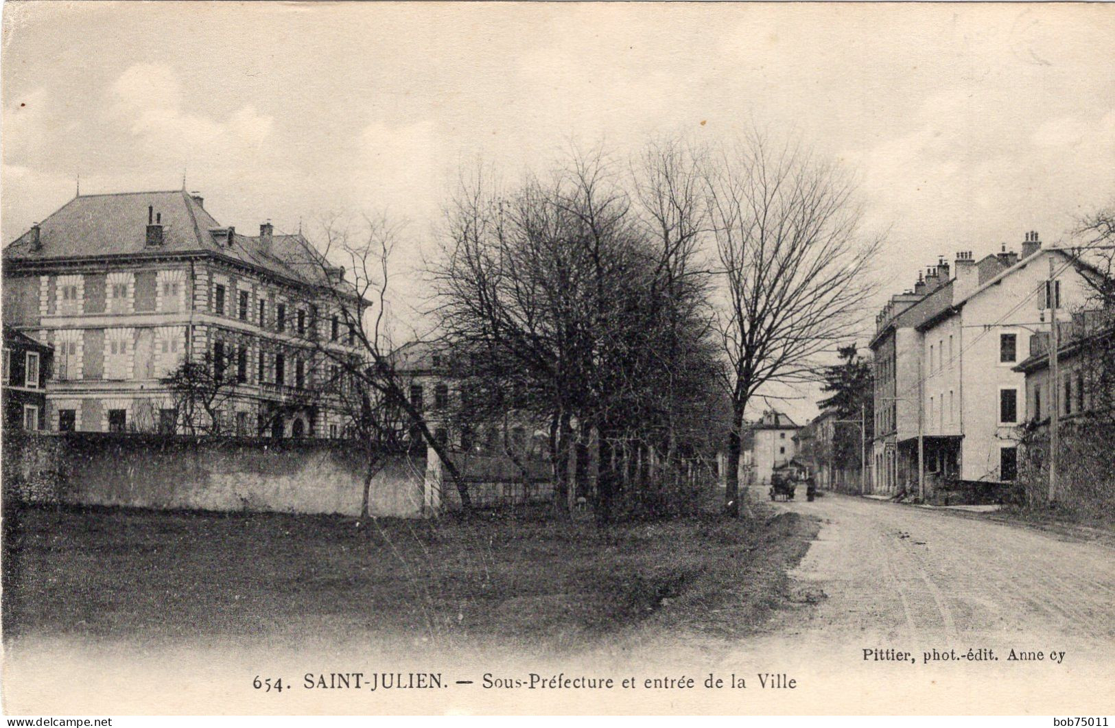 SAINT-JULIEN , Sous-Préfecture Et Entrée De La Ville - Saint-Julien-en-Genevois