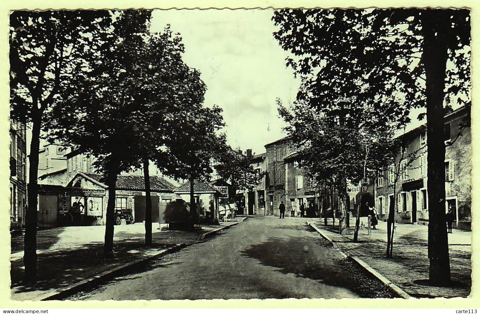 69 - B19272CPSM - SAINT LAURENT DE CHAMOUSSET - Place Neuve - Très Bon état - RHONE - Saint-Laurent-de-Chamousset