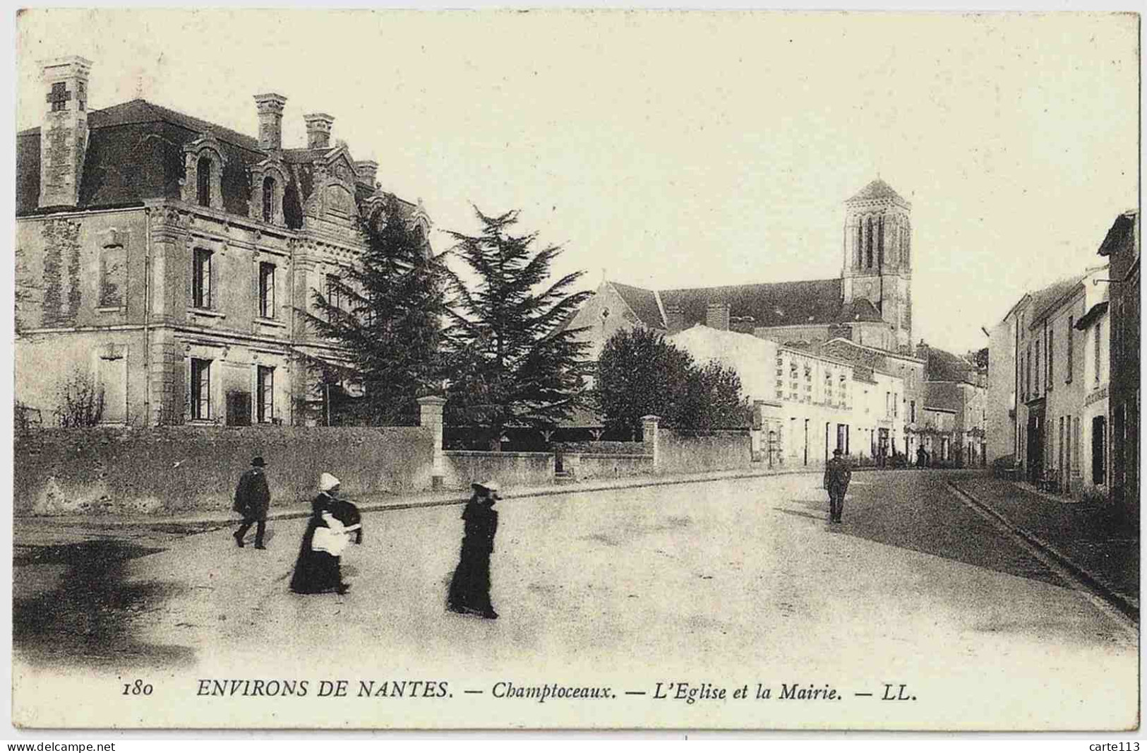 49 - B22749CPA - CHAMPTOCEAUX - NANTES - L' église Et La Mairie - Parfait état - MAINE ET LOIRE - Champtoceaux