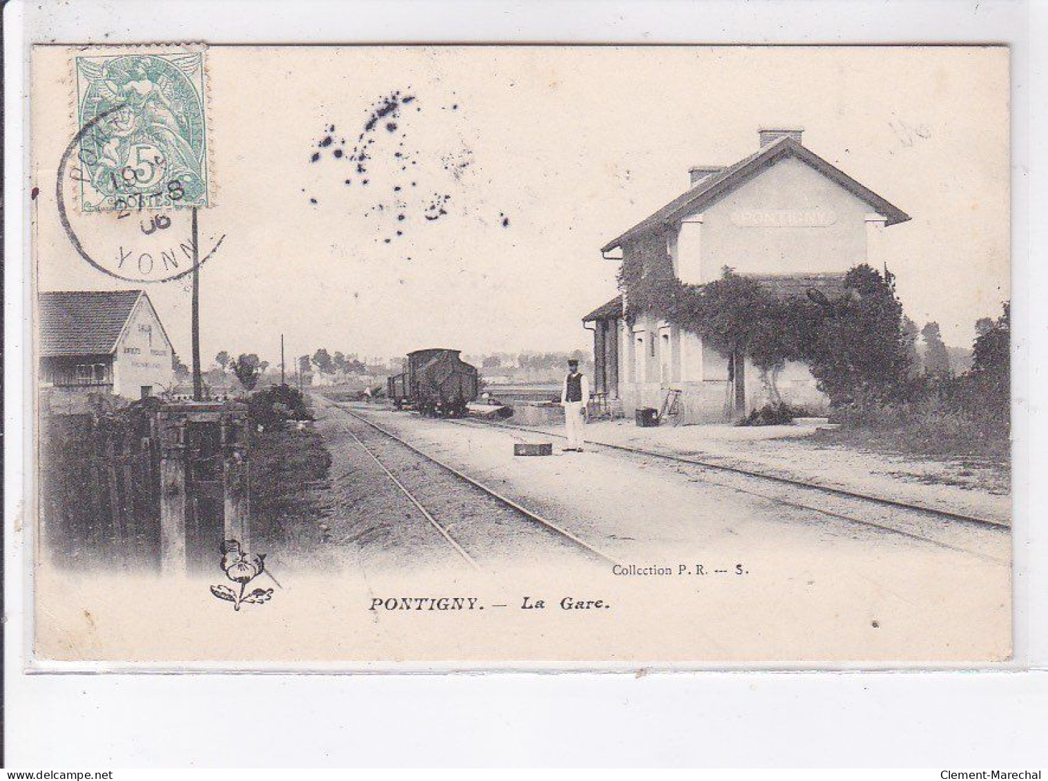 PONTIGNY: La Gare - état - Pontigny
