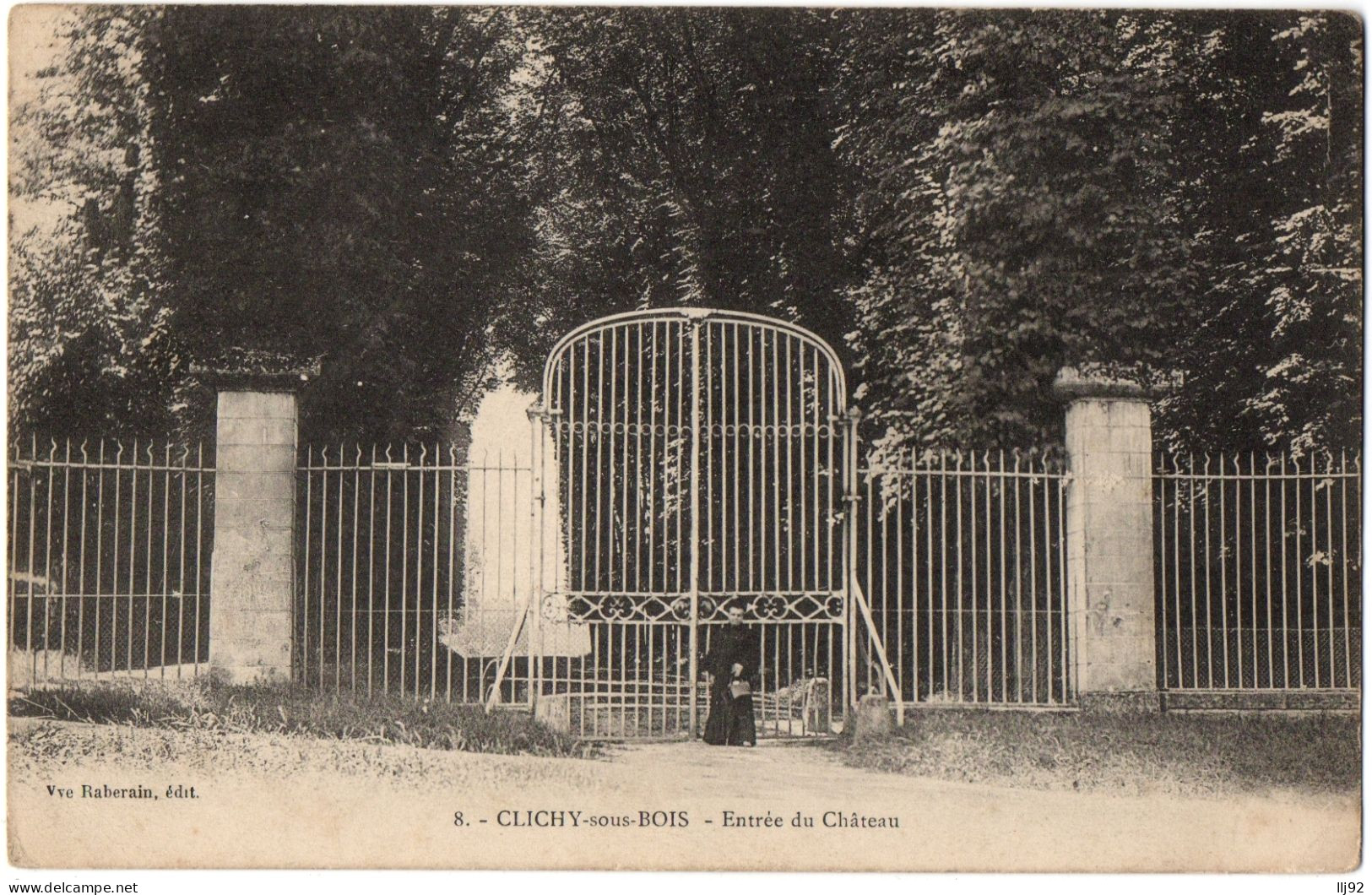 CPA 93 - CLICHY SOUS BOIS (Seine St Denis) - Entrée Du Château (petite Animation) - Clichy Sous Bois