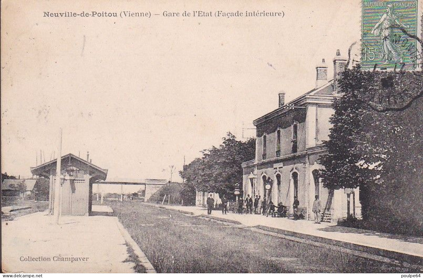La Gare : Vue Intérieure - Neuville En Poitou