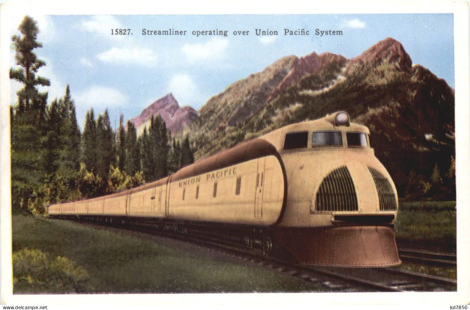Streamliner Operating Over Union Pacific System - Eisenbahnen