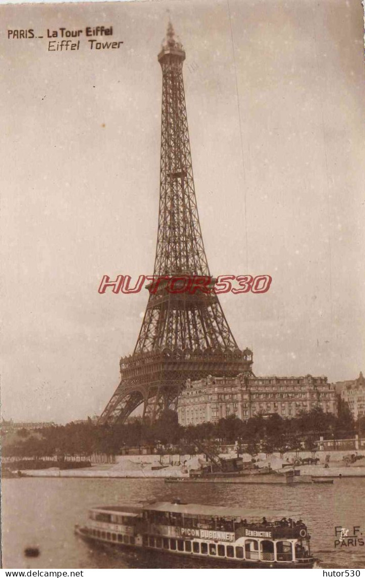 CPA PARIS - LA TOUR EIFFEL - Eiffeltoren