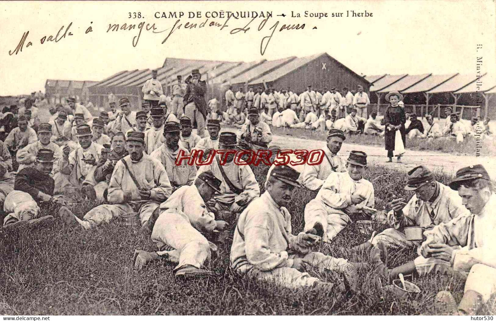 CPA CAMP DE COETQUIDAN - LA SOUPE SUR L'HERBE - Guer Coetquidan