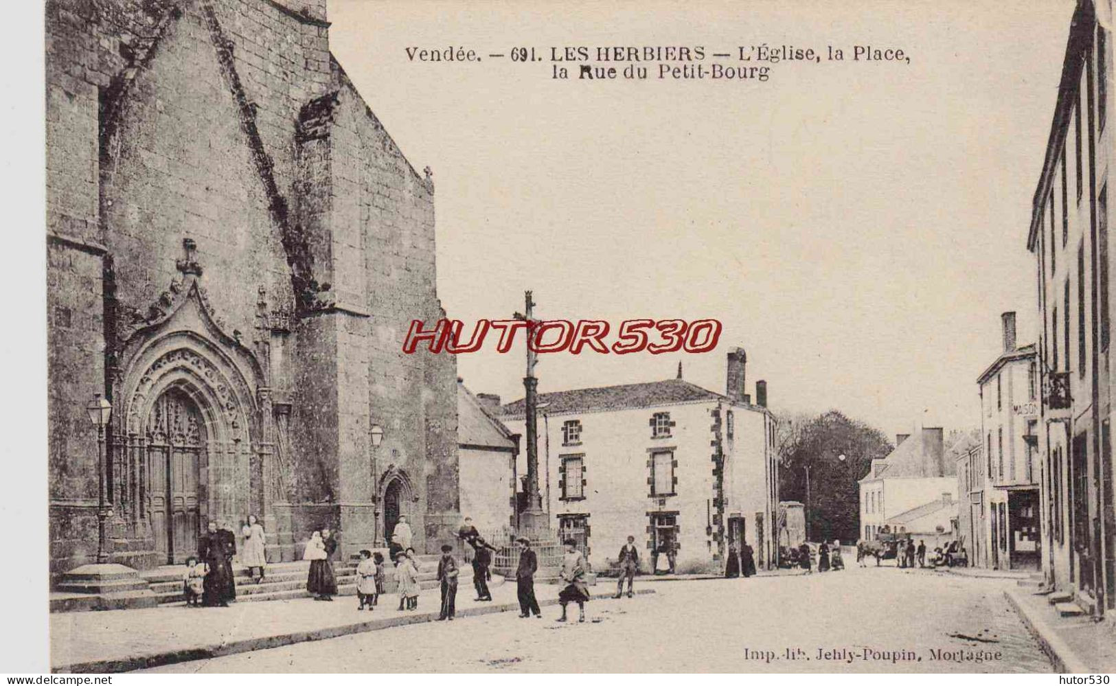 CPA LES HERBIERS - VENDEE - LA PLACE ET LA RUE DU PETIT BOURG - Les Herbiers