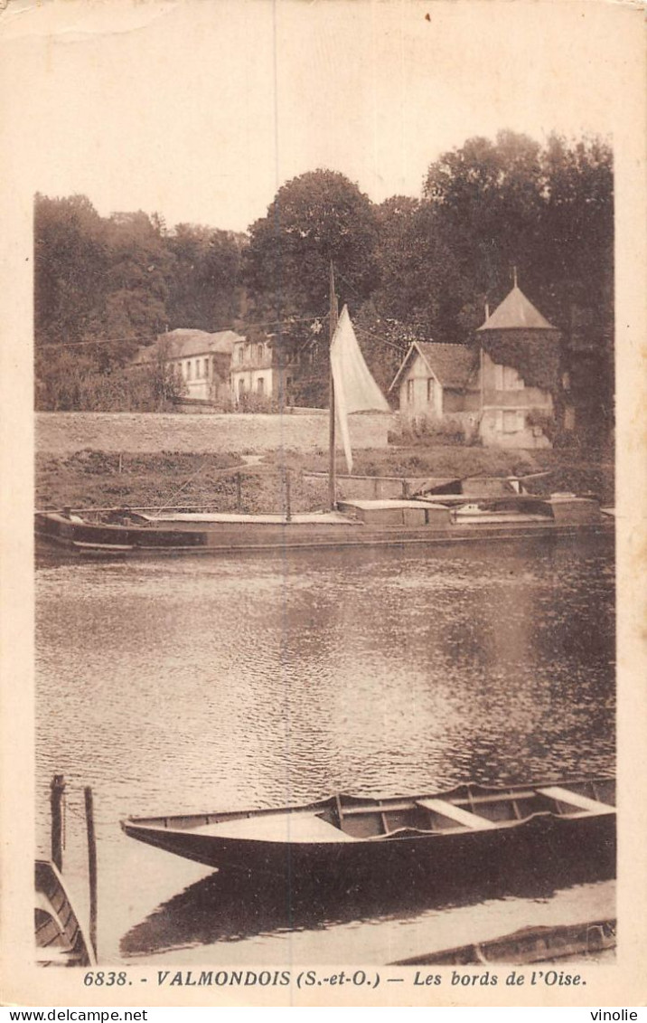 24-5967 : VALMONDOIS. PENICHE ET BARQUE SUR L'OISE - Valmondois