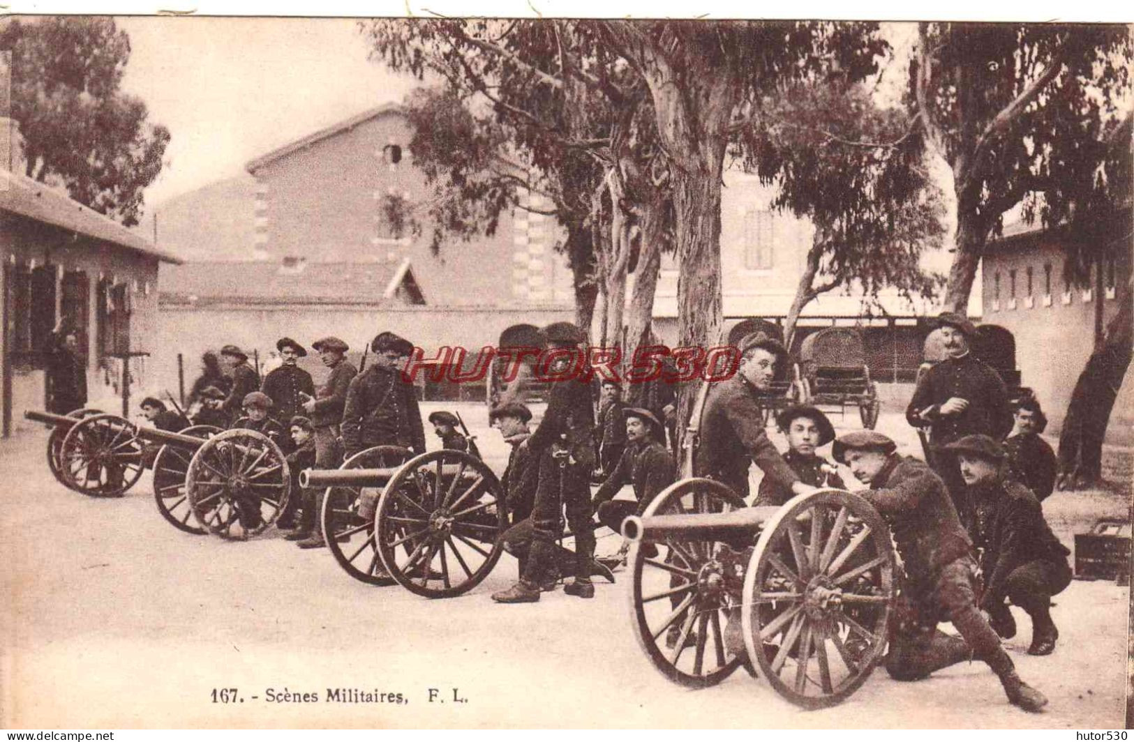 CPA SCENES MILITAIRES - CANONS - Manoeuvres