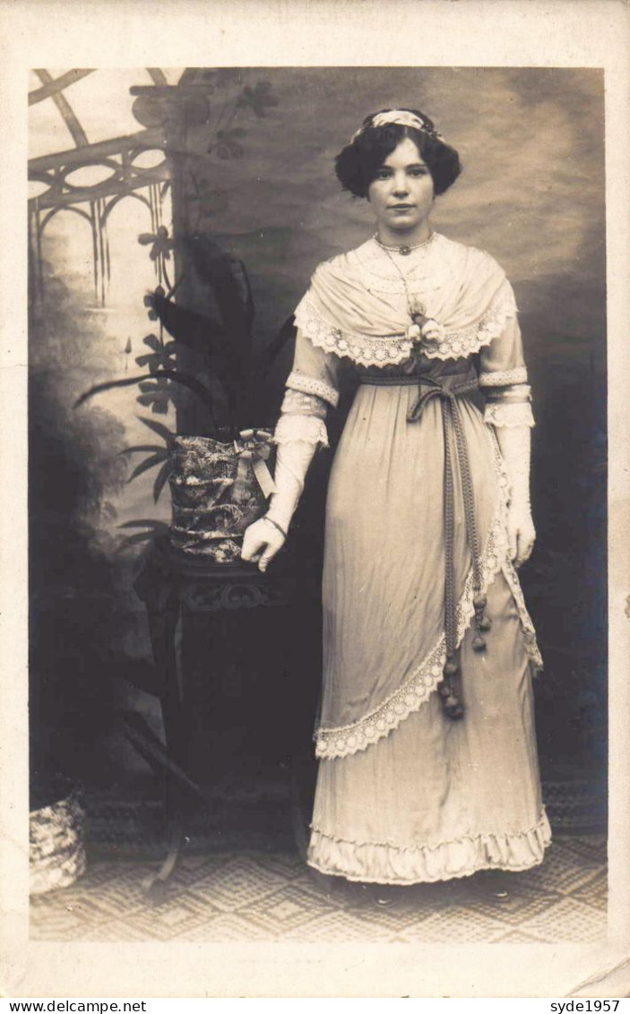 Jeune Dame Début 1900 - Fashion