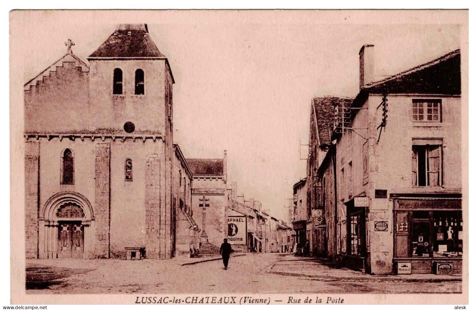 LUSSAC-les-CHÂTEAUX - Rue De La Poste - Lussac Les Chateaux