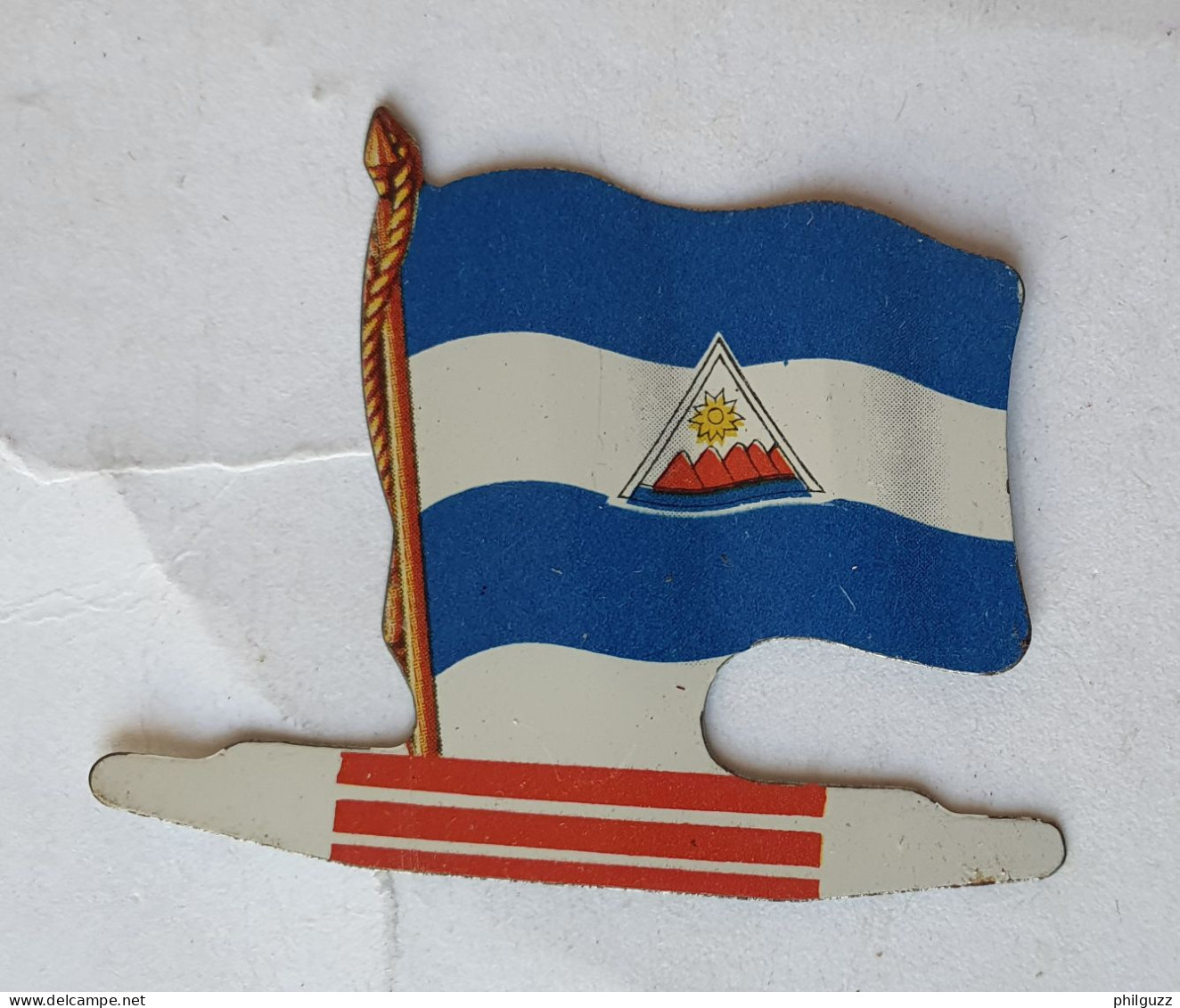 FIGURINE PUBLICITAIRE PLAQUE En Métal DRAPEAU AMERICORAMA  ALSACIENNE REPUBLIQUE NICARAGUA 1963 - Autres & Non Classés