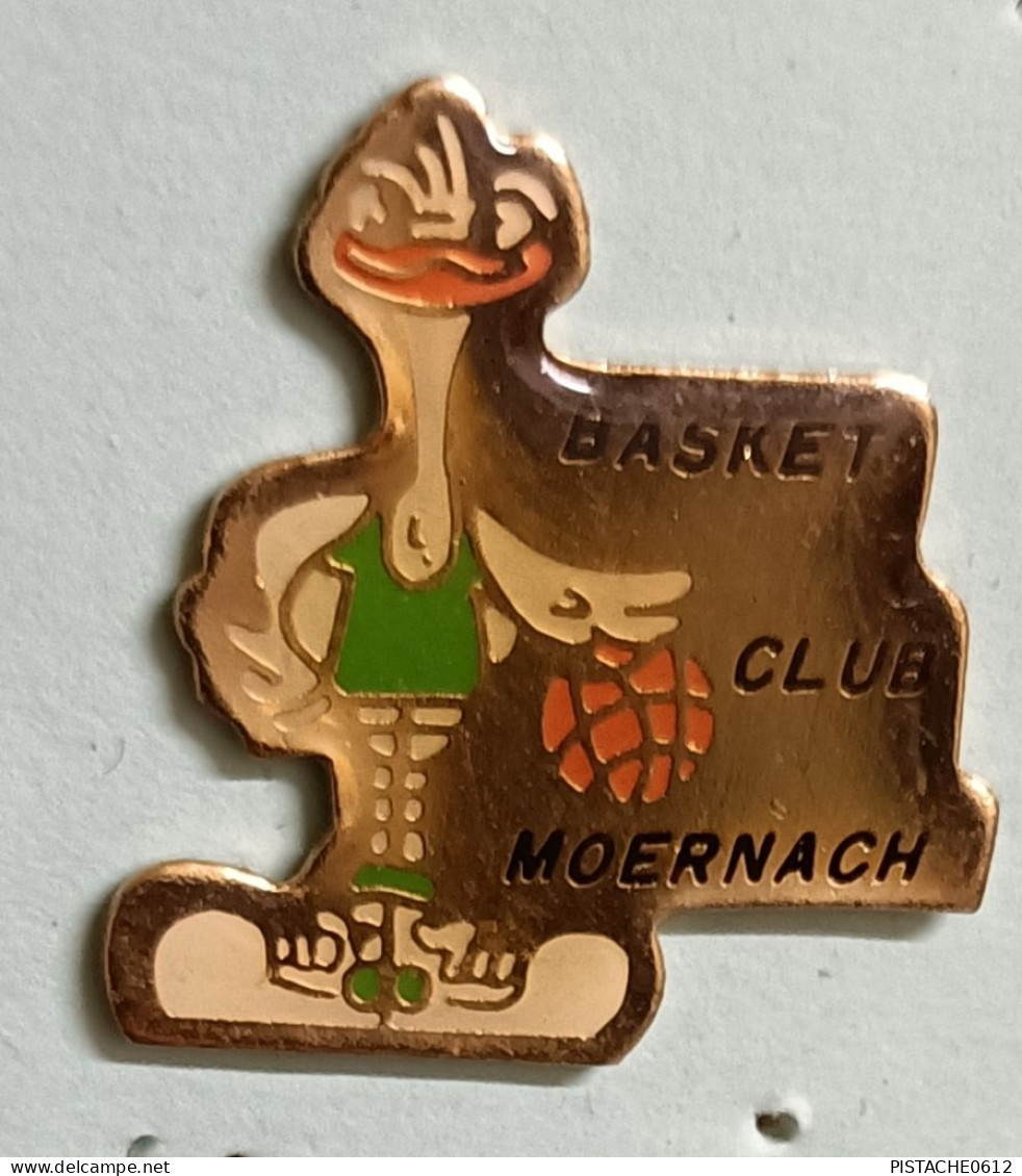 Pin's Basket Club Moernach Haut-Rhin Canard - Basketbal