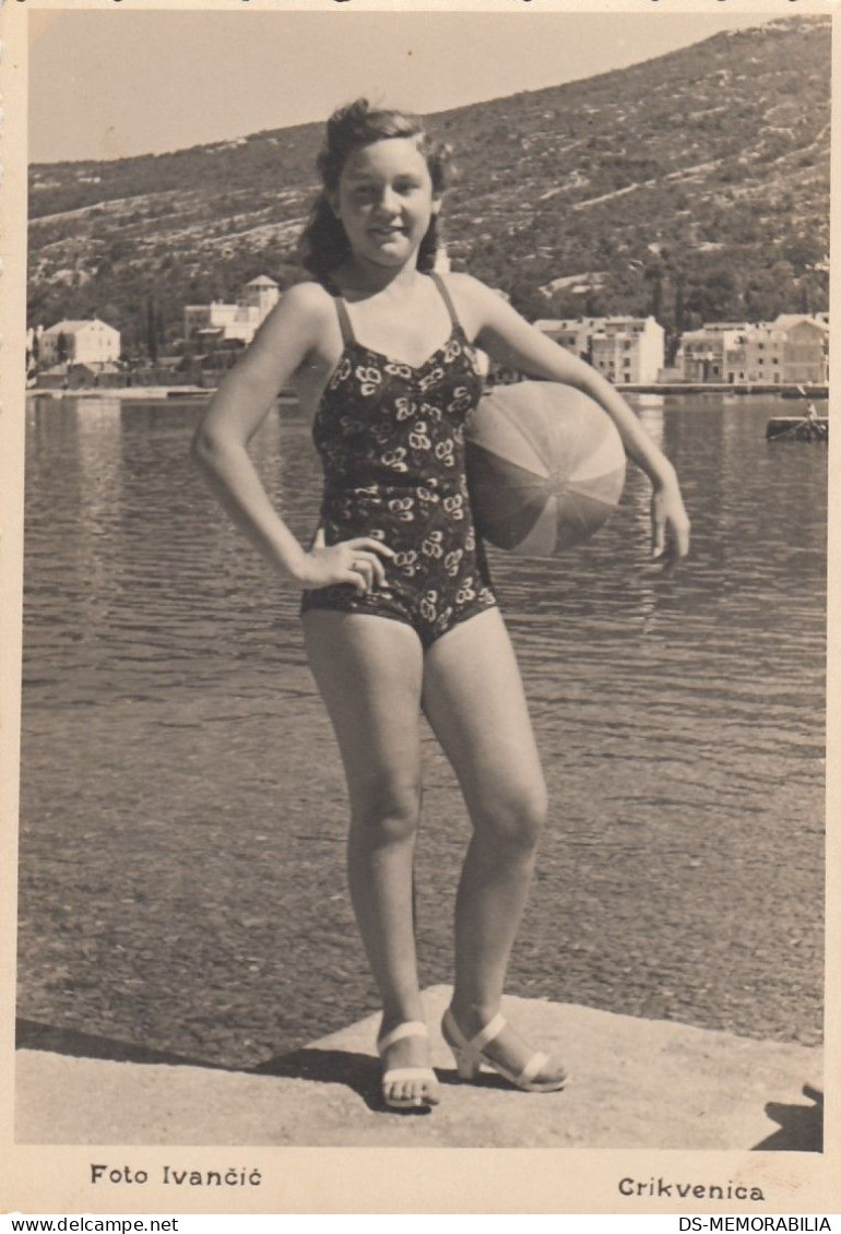 Crikvenica - Teen Girl Posing At Beach , Foto Ivančić 1939 - Croatie