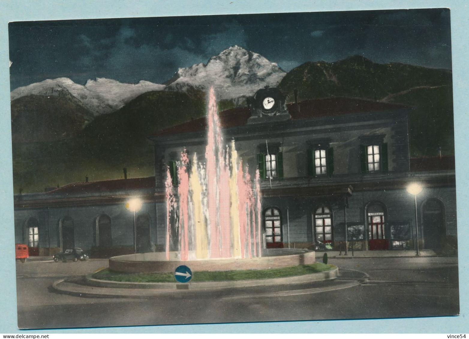 AOSTA - Nuova Fontana E Stazione - Notturno - Aosta