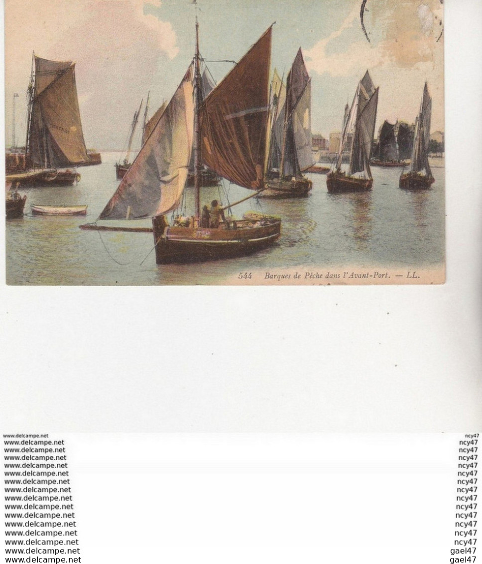 CPA (76)  LE HAVRE.  Barques De Pêche Dans L'avant-port  ...U494 - Harbour