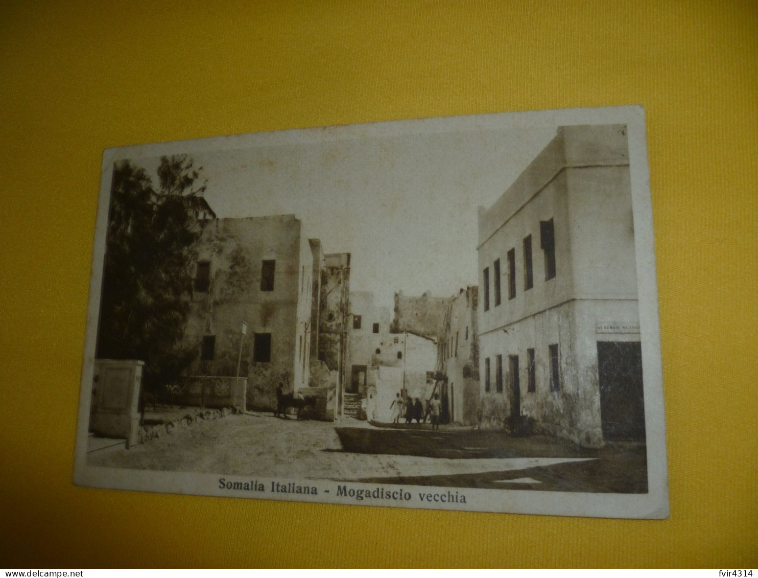 WWII CARTOLINA COLONIE ITALIANE SOMALIA ITALIANA MOGADISCIO VECCHIA CON BOLLO 20 CENTESIMI ! - Somalië