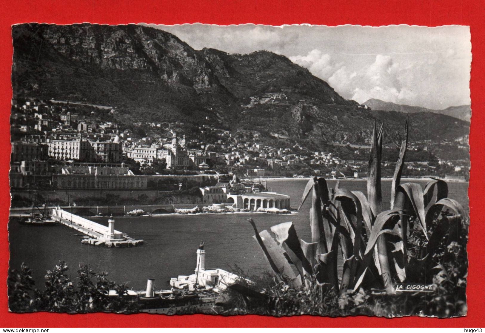 (RECTO / VERSO)  MONTE CARLO - ENTREE DU PORT EN 1960 - BEAU TIMBRE DE MONACO ET FLAMME - FORMAT CPA - Porto