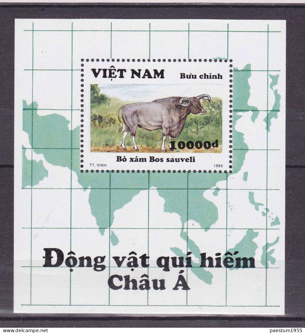Feuillet Neuf** MNH 1993 Viêt-Nam Vietnam Faune  Animaux Protégés D'Asie ; Kouprey (Bos Sauveli) Mi:VN BL101, Yt:VN BF71 - Vietnam
