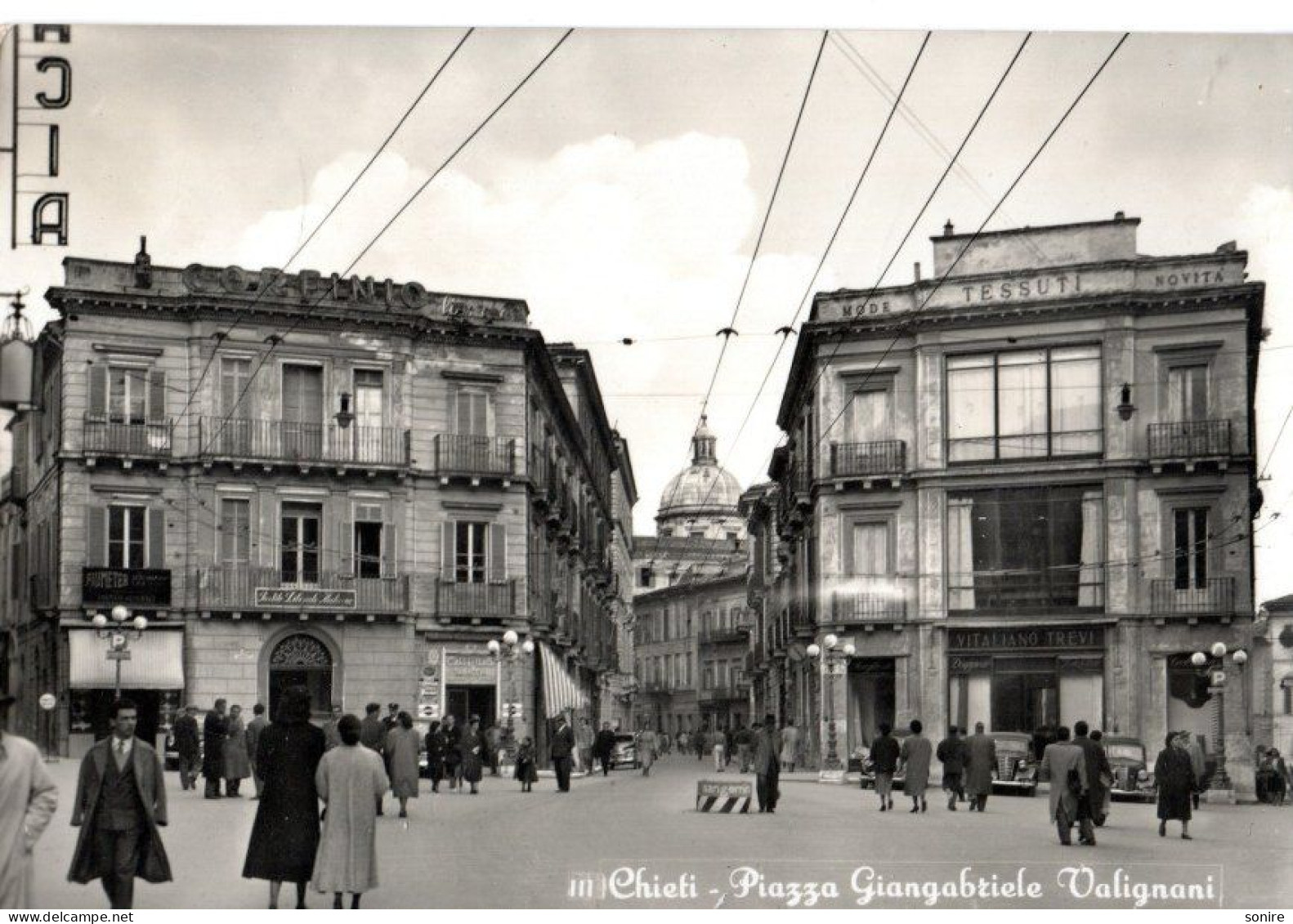 CHIETI - PIAZZA GIANGABRIELE VALIGNANI  - ANIMATA NEGOZI - VG FG - C0366 - Chieti