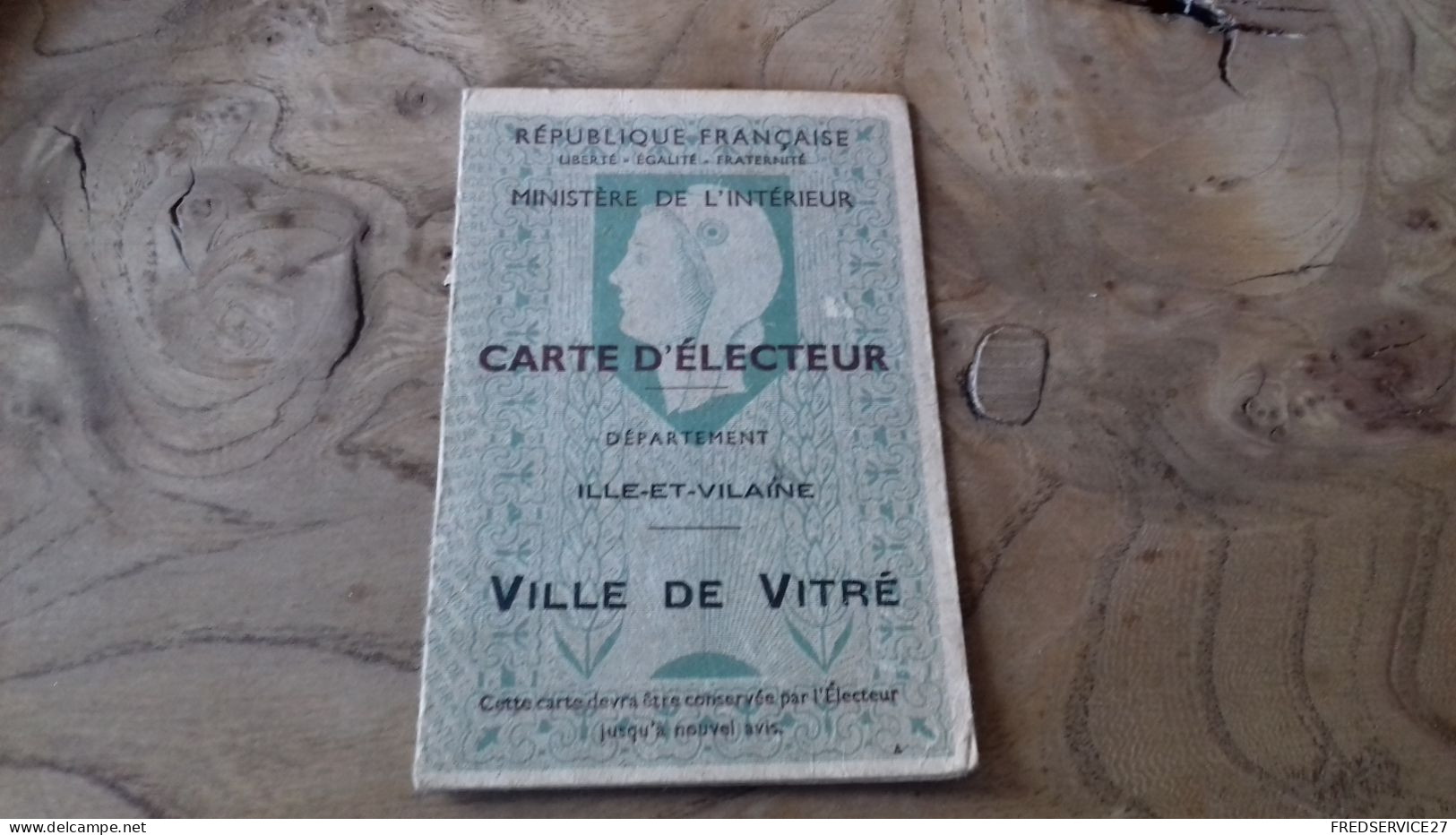 238/ CARTE D ELECTEUR ILLE ET VILAINE VILLE DE VITRE 1951 - Mitgliedskarten