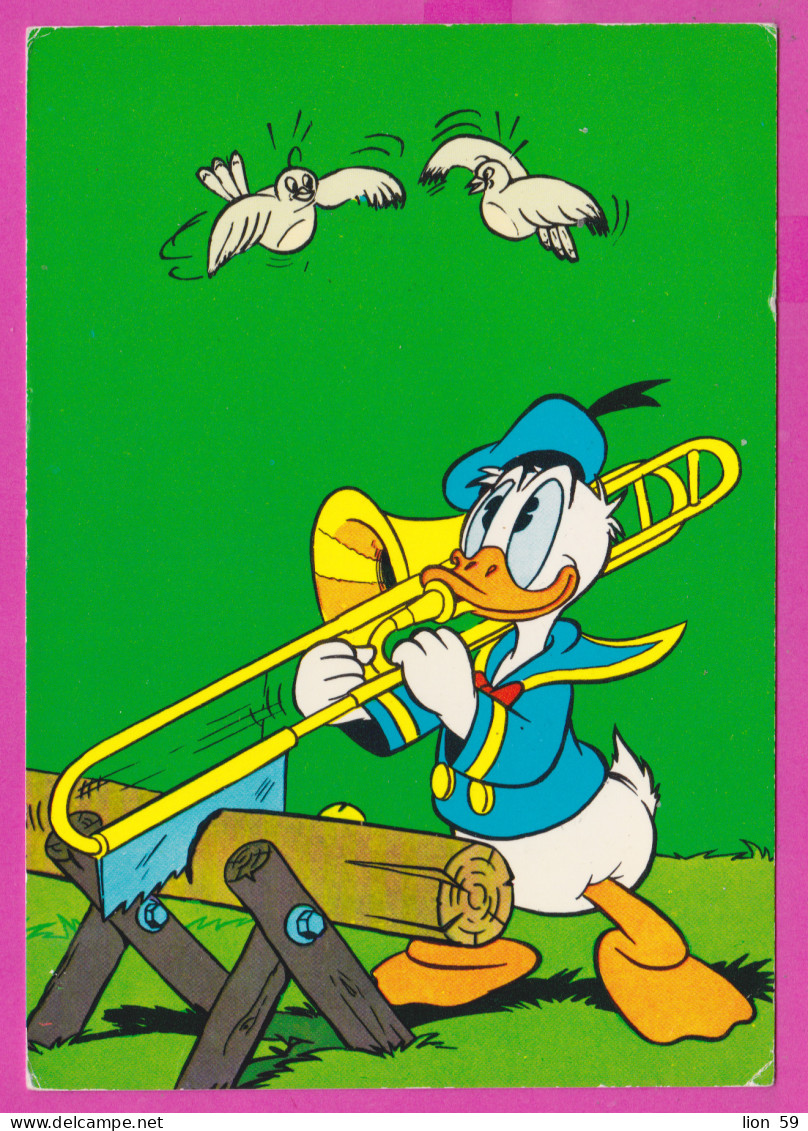 293824 / Italy - Donald Duck Cartoon Character Musician Woodcutter, Watched By Two Birds PC 1982 USED 50+100+300 Castle - Sonstige & Ohne Zuordnung