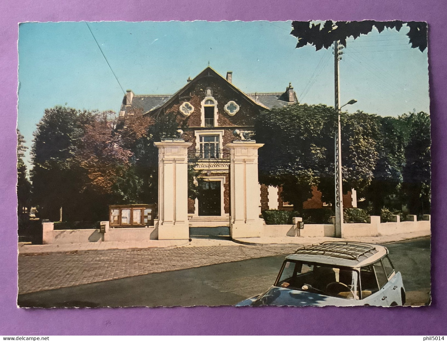 78    CPSM   VIROFLAY  La Mairie   Voiture Citroën DS Break    Bon état - Viroflay