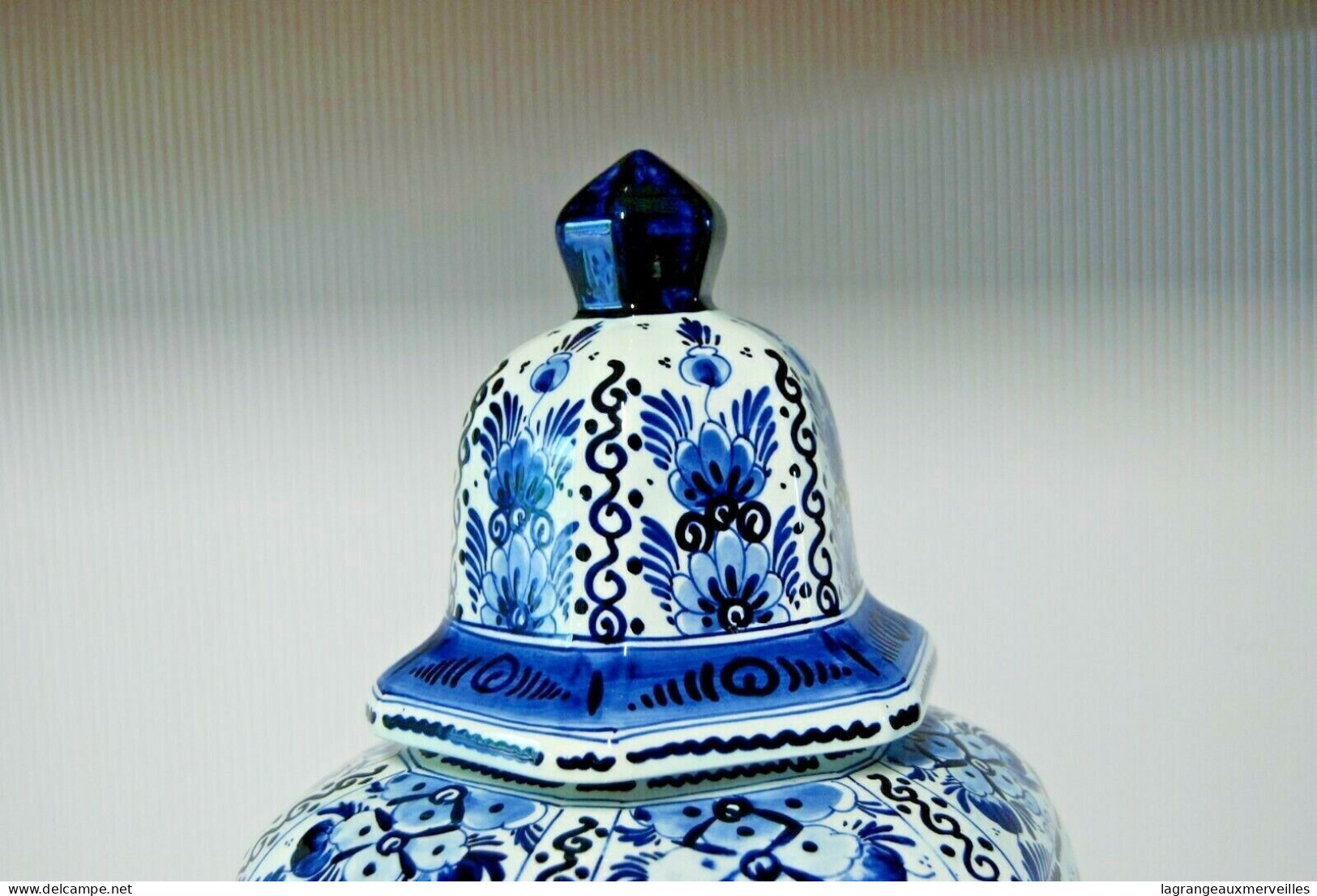 E1 Magnifique Pot - Vase Avec Couvercle Et Fretel - Made In Holland - Arte Popolare