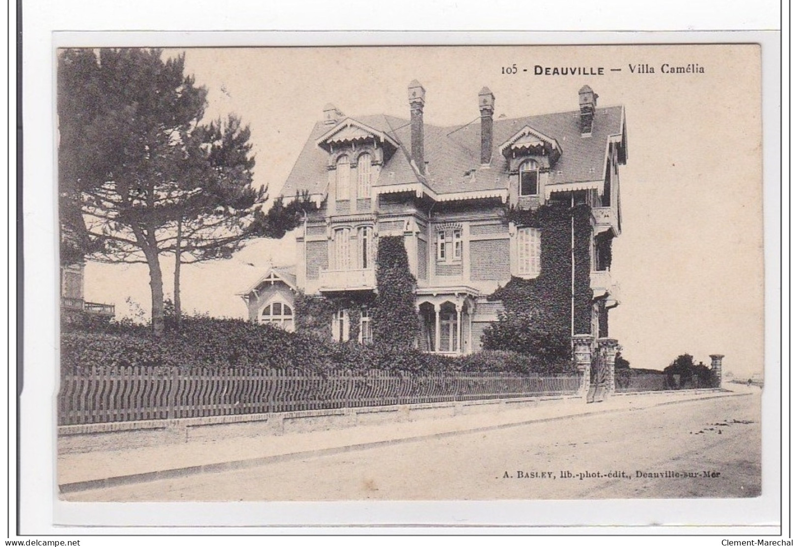 DEAUVILLE : Villa Camélia - Tres Bon Etat - Deauville