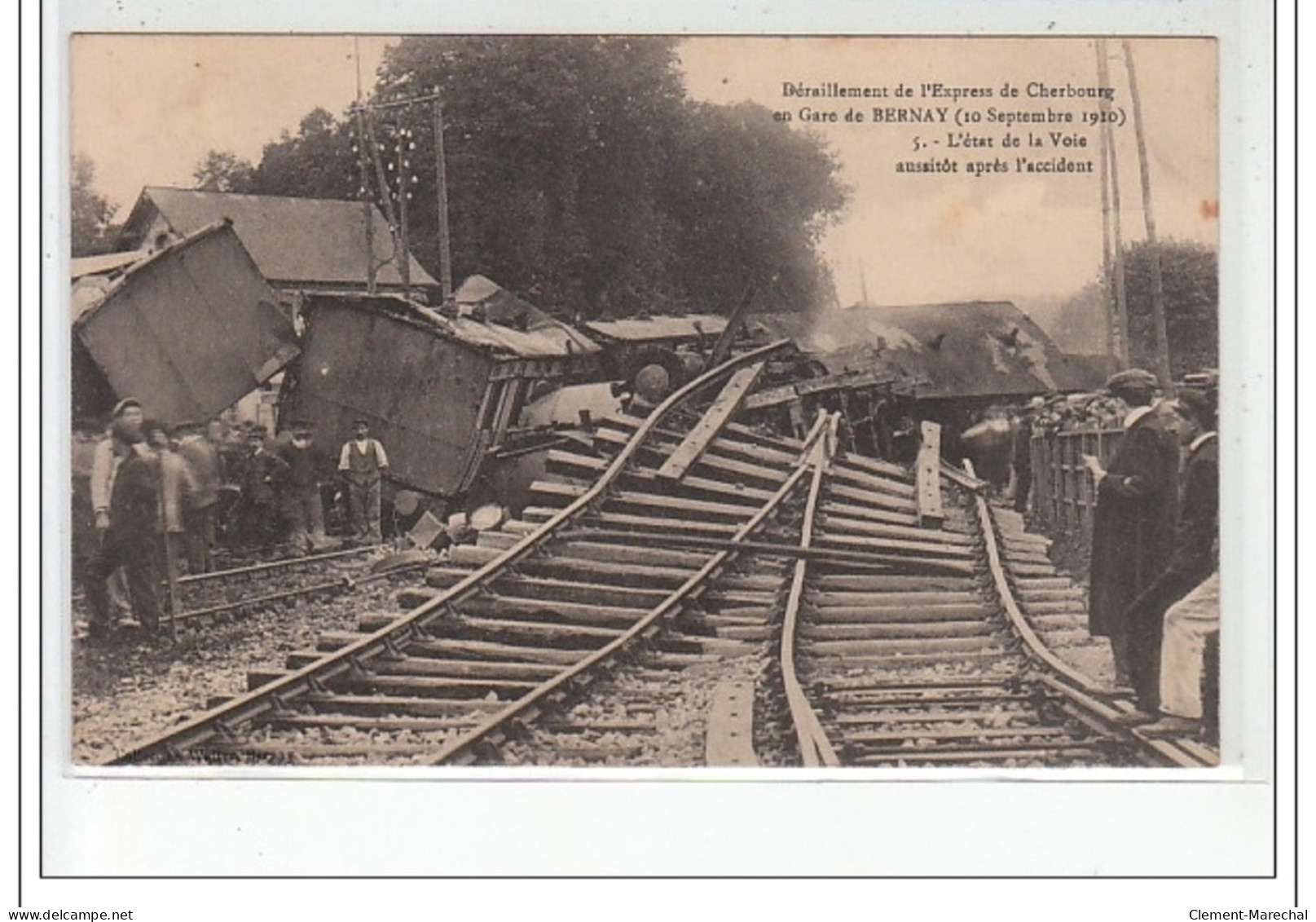 Déraillement De L'Express De Cherbourg En Gare De BERNAY 10 Septembre 1910 - La Voie Après L'accident - Très Bon é - Bernay